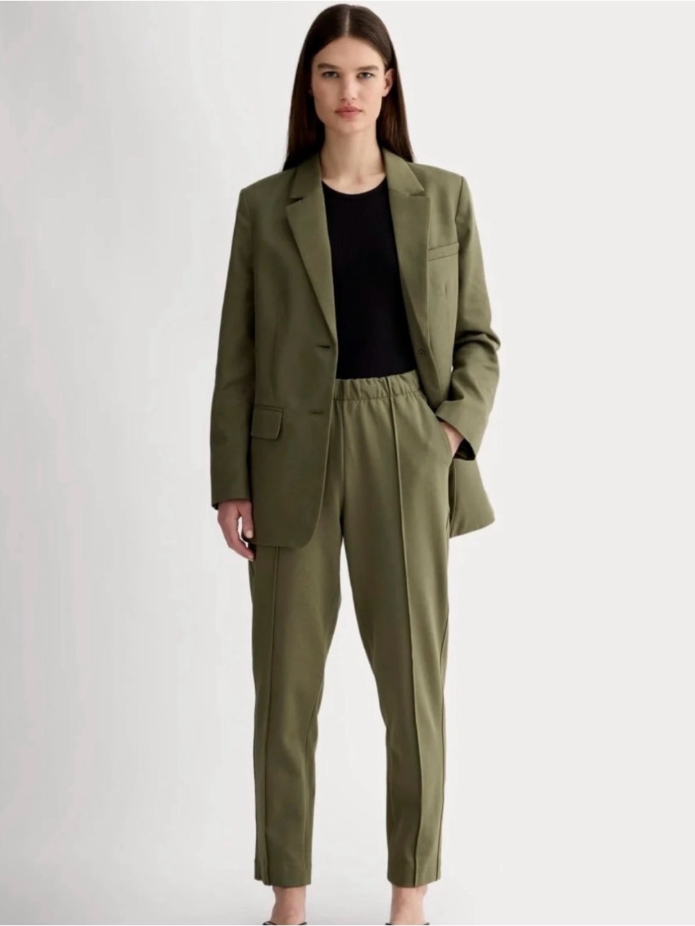 Everlane Dream Pant- Olive High-Waist Tailored Jogger Pants for Women
